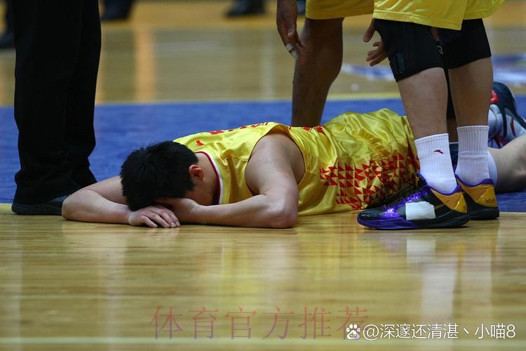 受困伤病 上海男排负于保定队